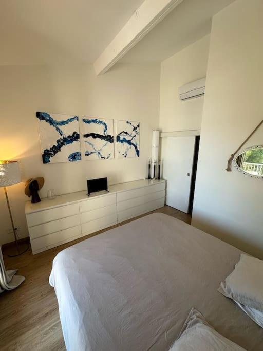 L'Atelier Marin Sur Le Port Des Marines Apartment Cogolin Bagian luar foto
